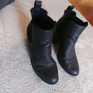 Black H&M heel booties